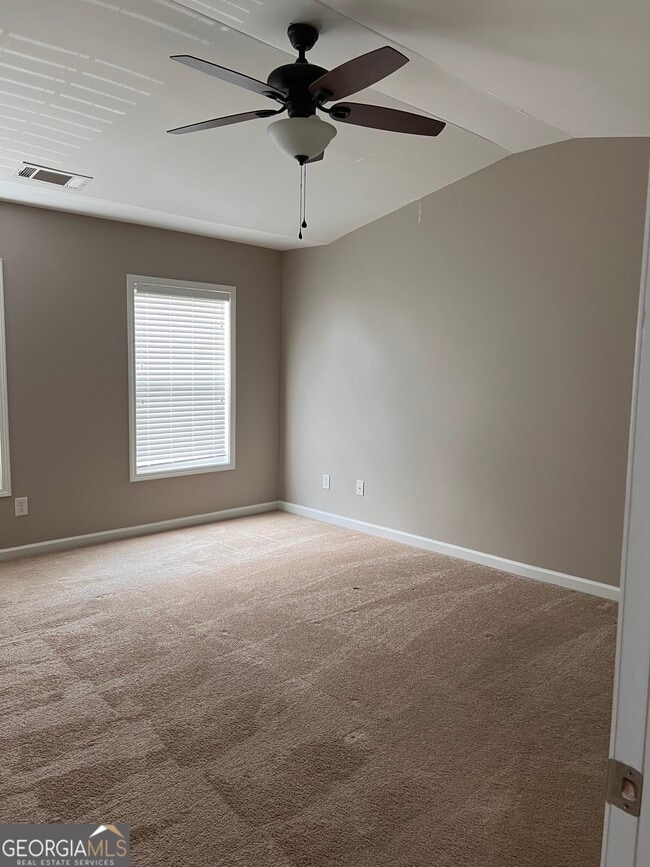 Building Photo - 5975 Bentley Way