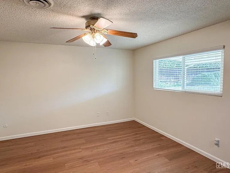Building Photo - 2705 Parkfield Ct