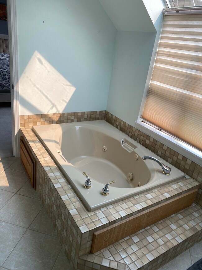 Building Photo - 4628 175th Ave SE