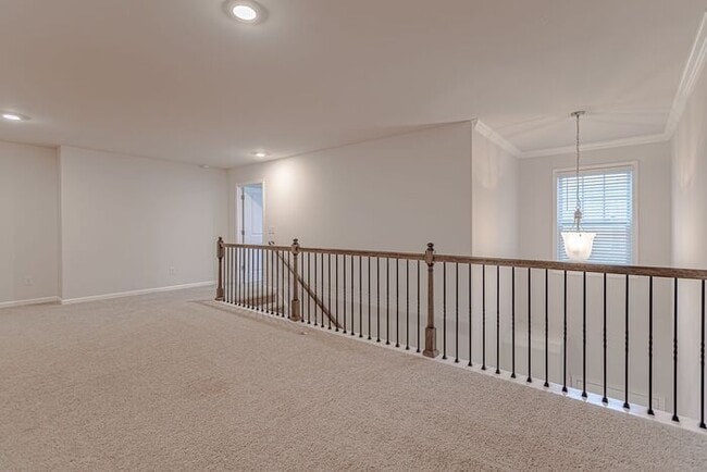 Building Photo - Townhome in Popular Sudduth Farms in Greer...
