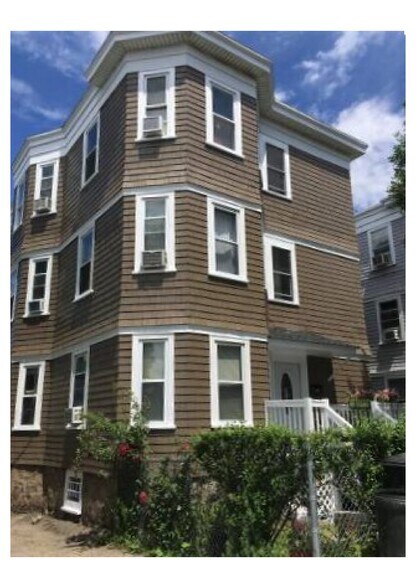 Building Photo - 3985 Washington St