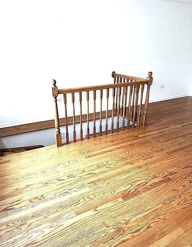 Building Photo - 8655 1/2 W Foster Ave