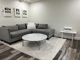 Building Photo - 97 Bates St