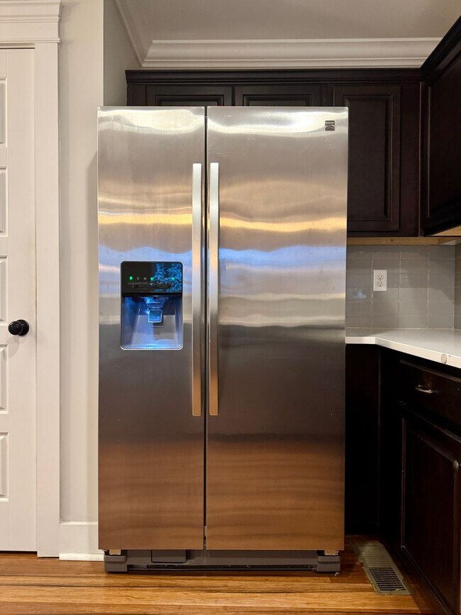 Building Photo - 6477 Olin Ln