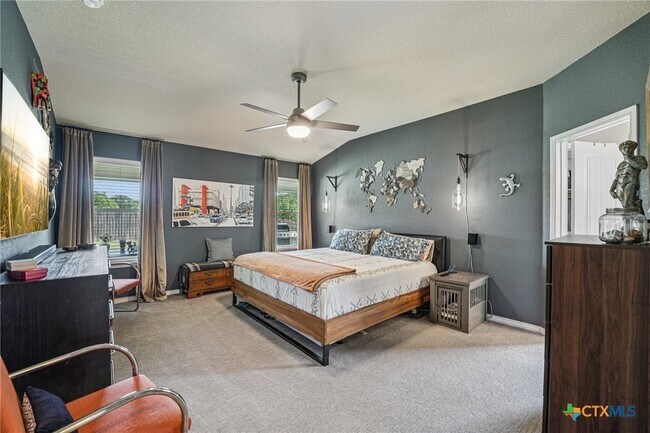 Building Photo - 3303 Vineyard Trail