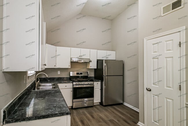 Building Photo - 4381 Ward Bluff Ct