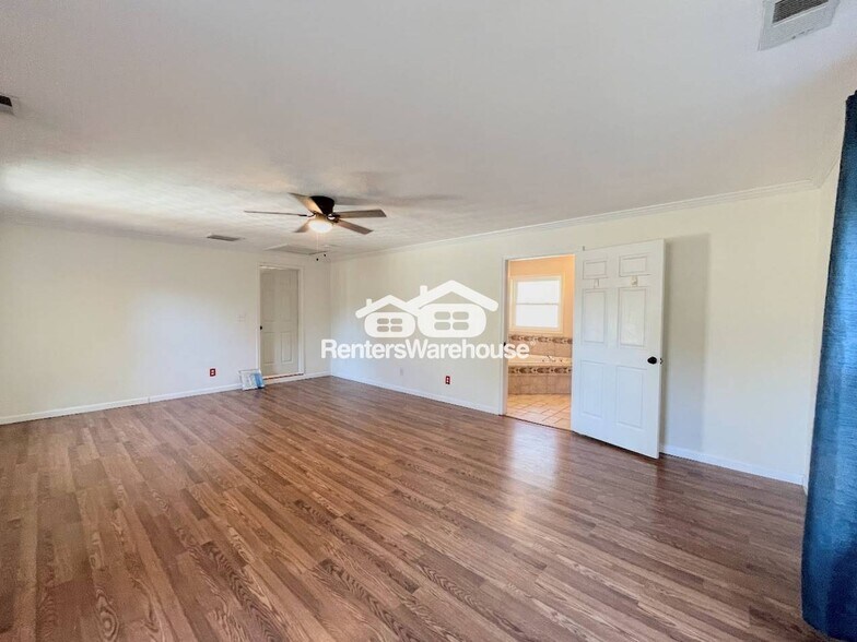 Building Photo - 1001 Bowden Ave