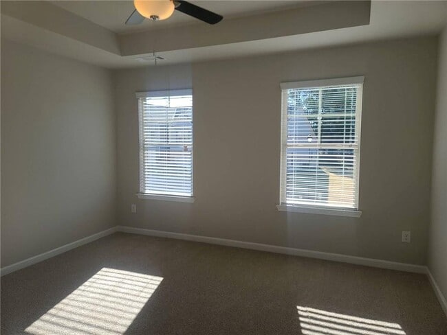 Building Photo - 3800 Prospect Point Dr