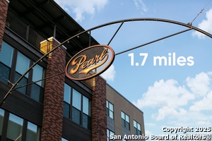 Building Photo - 419 N Mesquite St