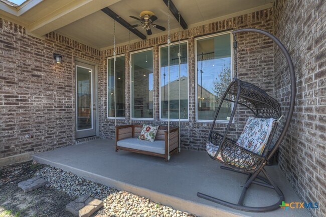 Building Photo - 382 Nightshade Trl