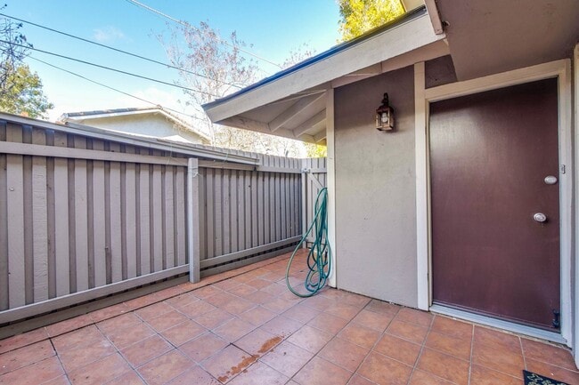 Building Photo - 2-Bed Cupertino Home with Private Yard, In-Unit Laundry, Pool and Clubhouse