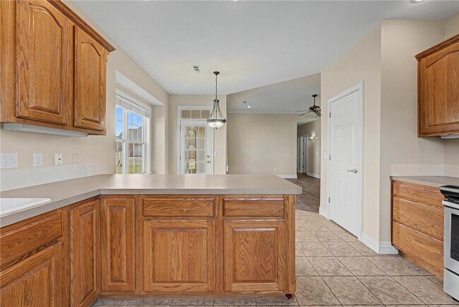 Building Photo - 6537 Harvey Jones Ave