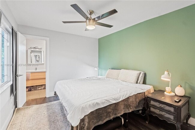 Building Photo - 2447 Wilson St