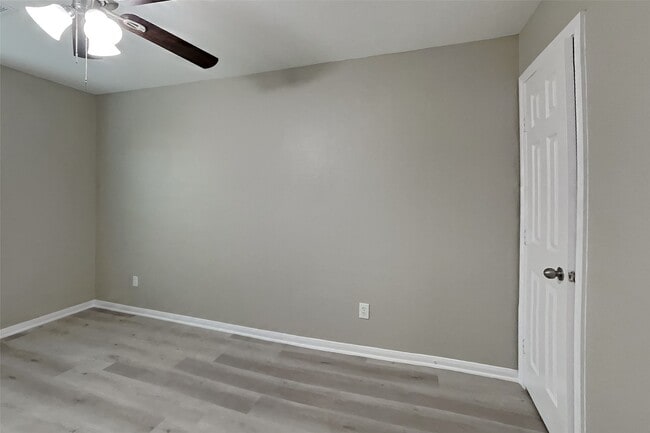 Building Photo - 16778 N Thrasher Dr