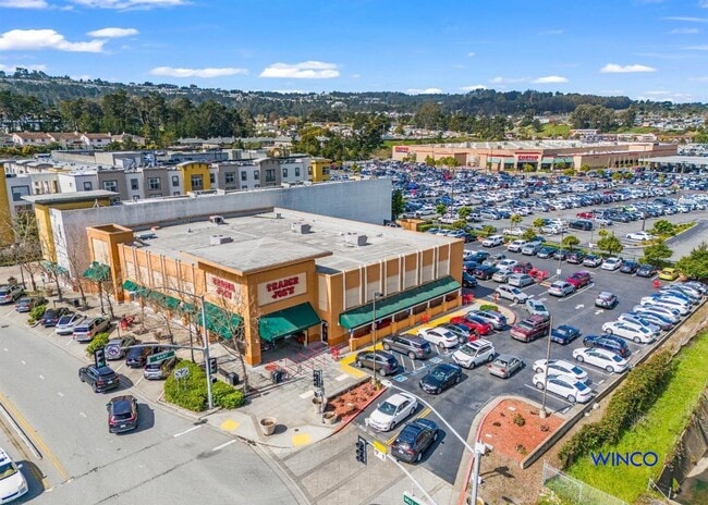 Building Photo - 372 Avalon Dr