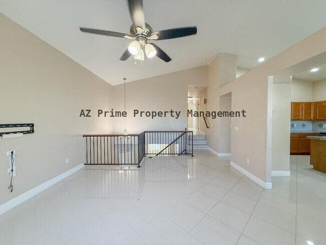 Building Photo - 4642 E Towne Ln