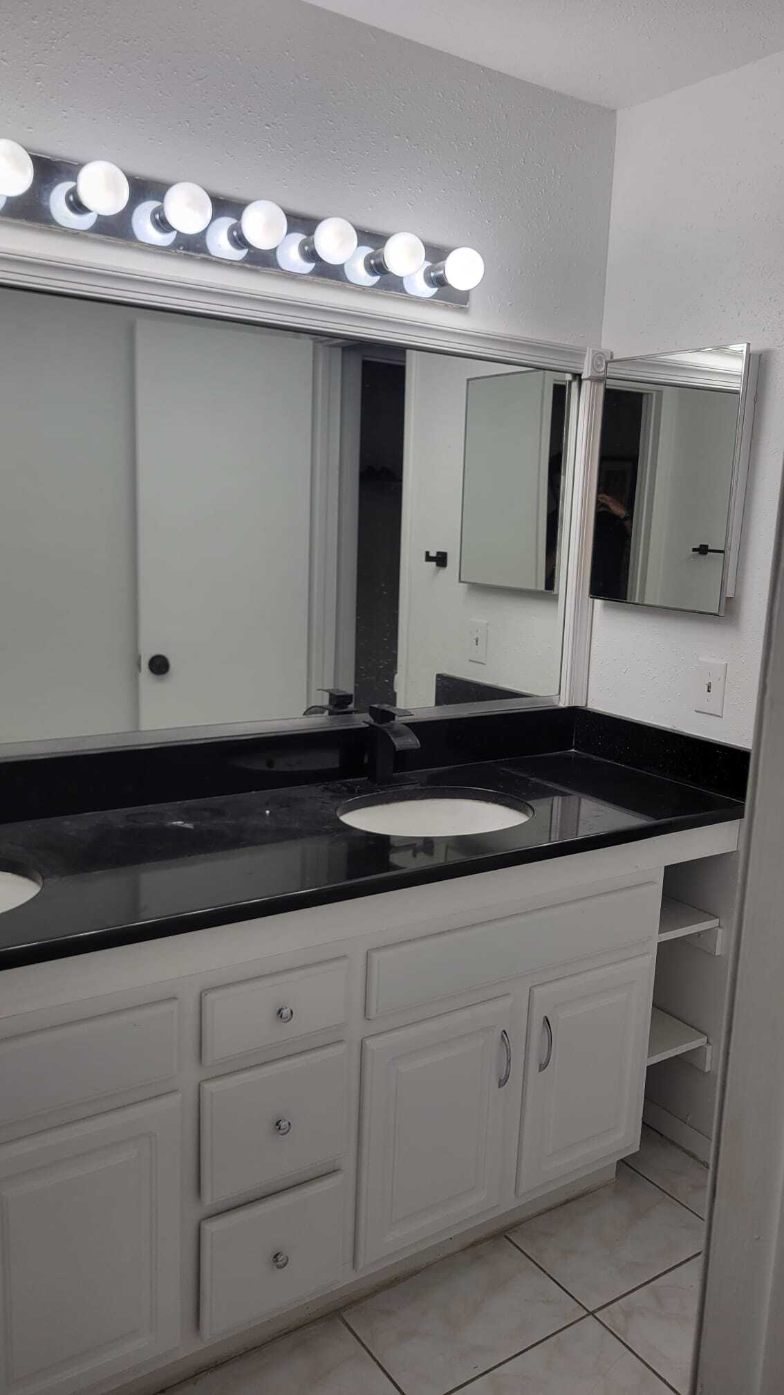 Building Photo - 117 Chicago Woods Cir