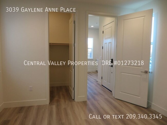 Building Photo - 3039 Gaylene Ann Pl