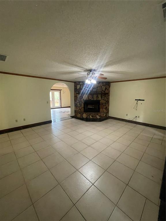 Building Photo - 121 Sweet Gum Dr