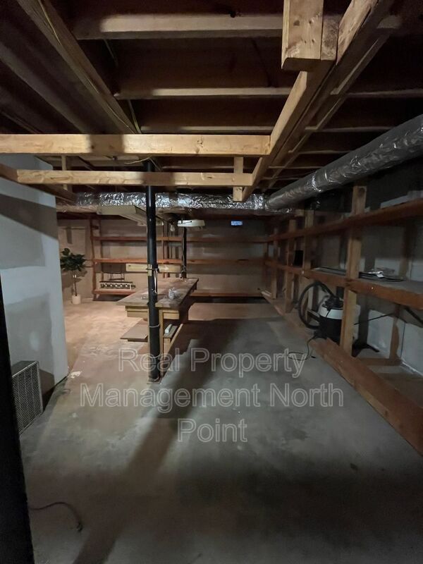 Building Photo - 3434 Palace Ct