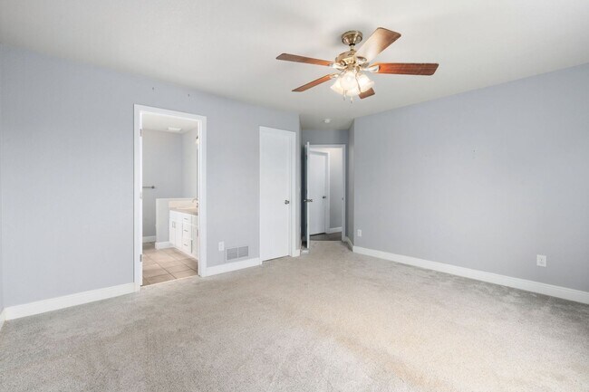 Building Photo - Ranch Style. 3 Bedroom Home.