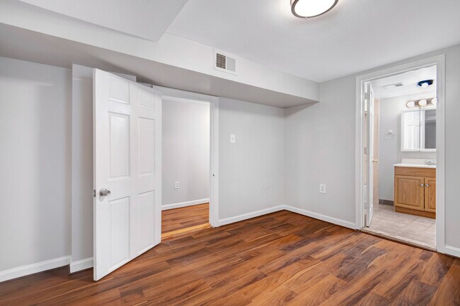 Building Photo - 739 Morton St NW