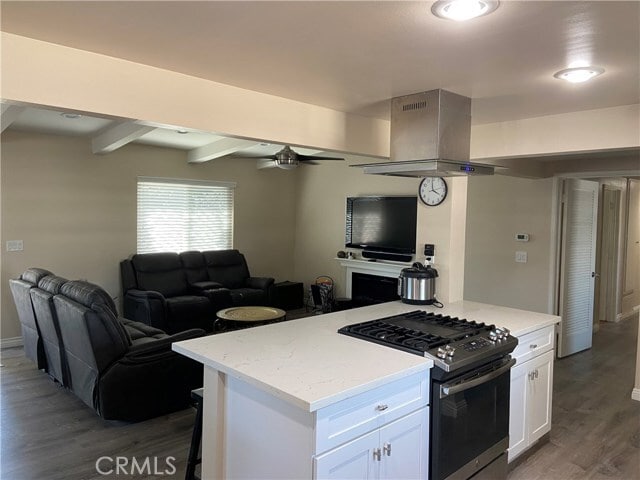 Building Photo - 1231 N Acacia Ave