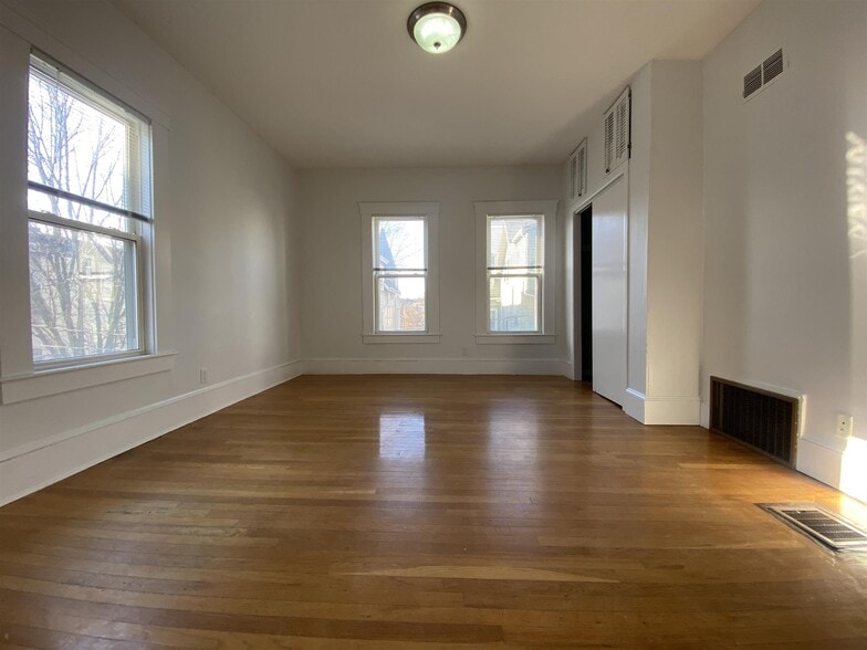 Building Photo - 21 Mount Vernon Park