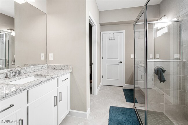 Building Photo - 14028 Hunter Oak Dr