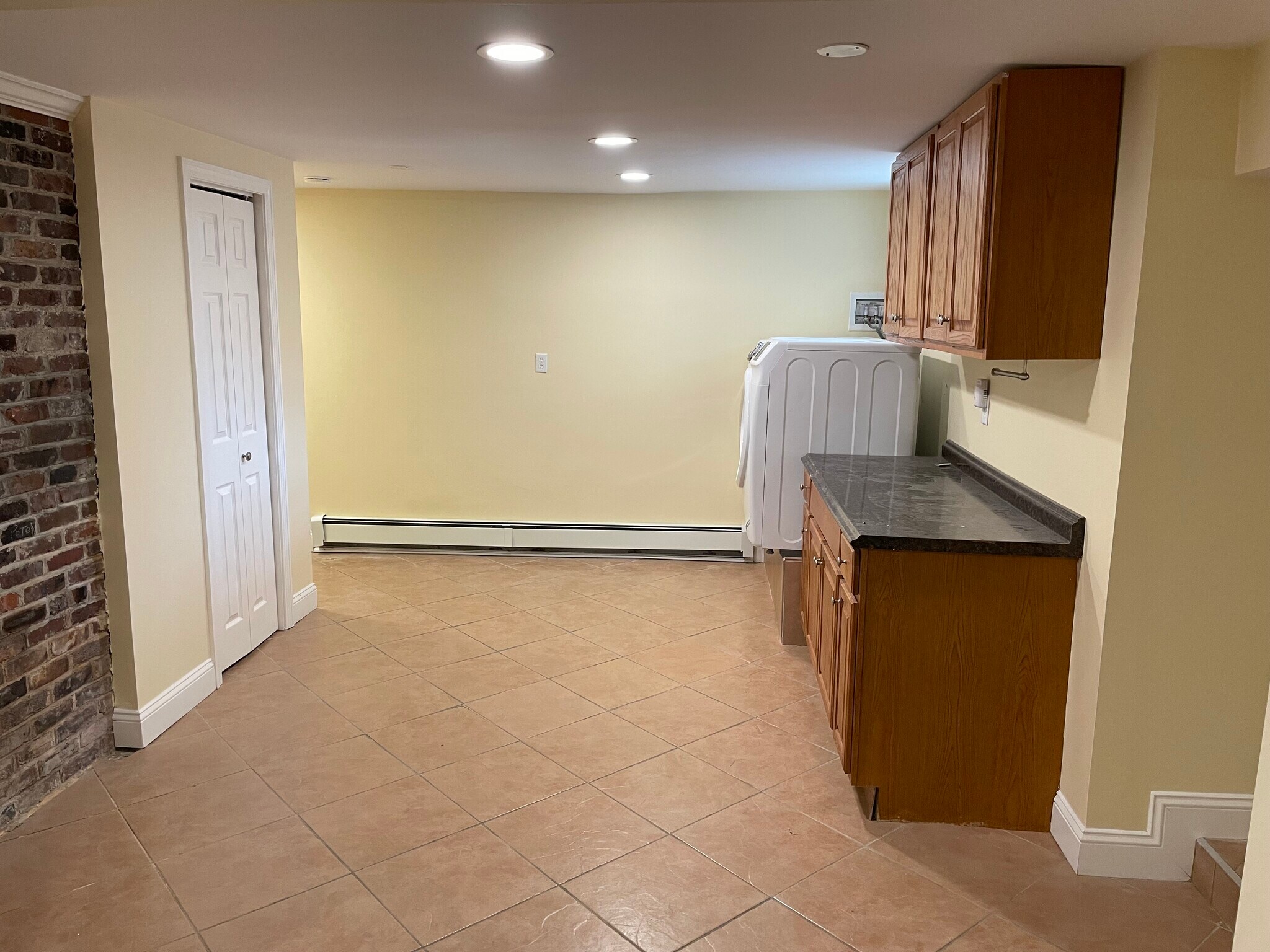 Building Photo - 71 North Road