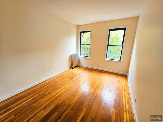 Building Photo - 605 W 170th St