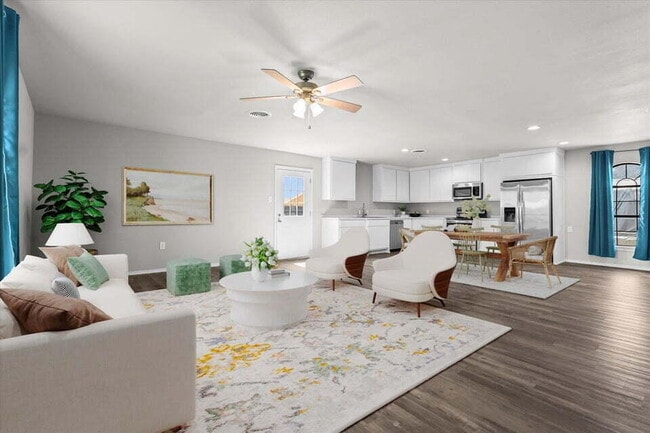 Building Photo - 327 Hiracheta Dr