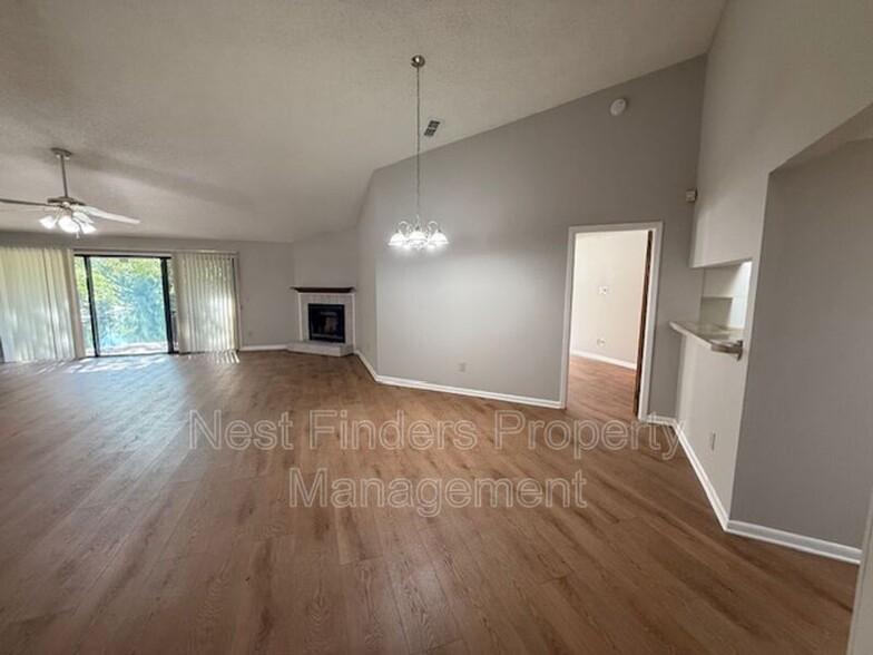 Building Photo - 11290 Southbury Pl