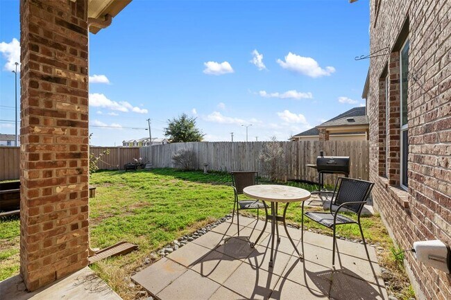 Building Photo - 2950 E Old Settlers Blvd