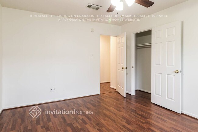 Building Photo - 16127 Kelley Green Ct