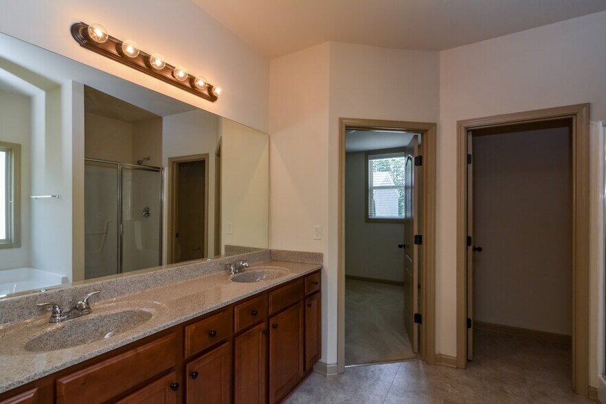 Building Photo - 2486 Peach Shoals Cir