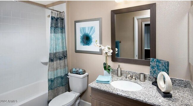 Building Photo - 855 W Southern Ave