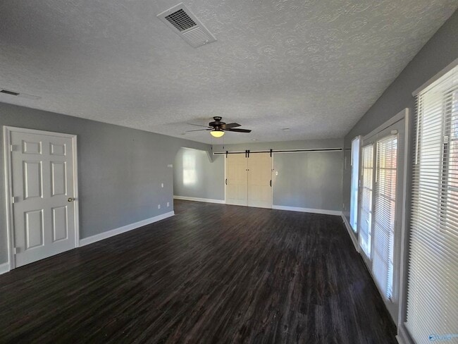 Building Photo - 159 Mallard Dr