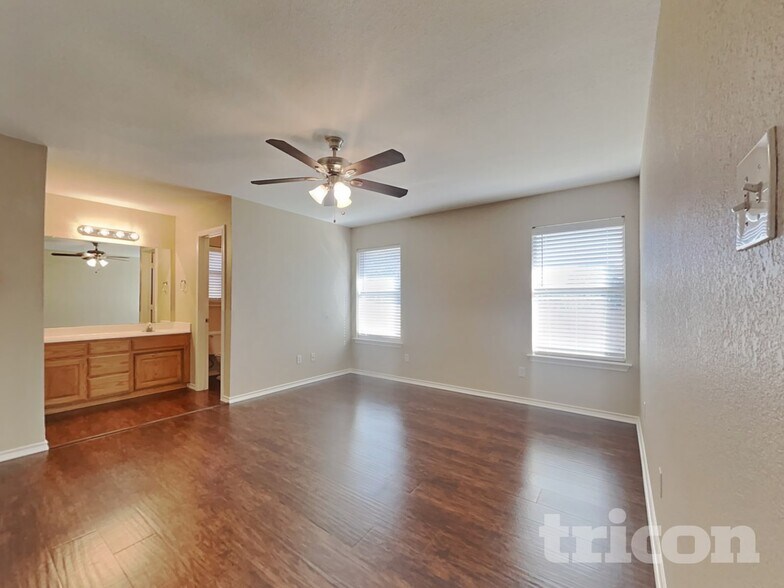 Building Photo - 700 Stribling Cir