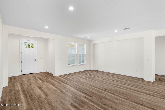 Building Photo - 2963 Frankford Ave