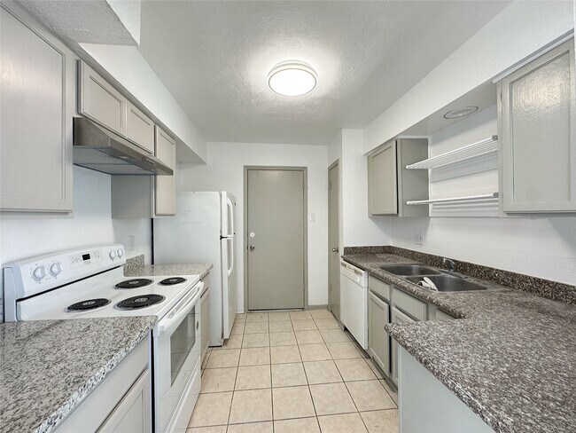 Building Photo - 4431 Yupon Ridge Dr