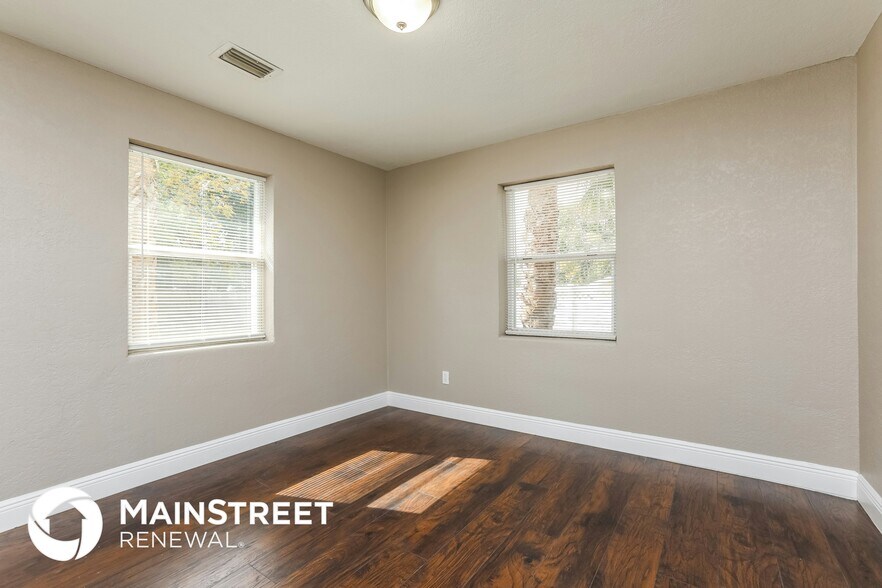 Building Photo - 19 Volusia Dr