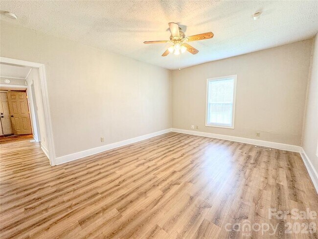 Building Photo - 818 Grier St