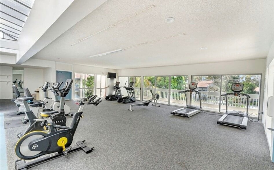 Building Photo - 607 S Prospect Ave