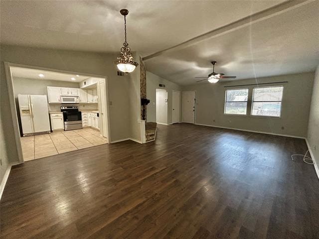 Building Photo - 4205 Greencrest Dr