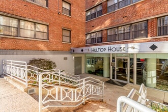 Building Photo - Hilltop House