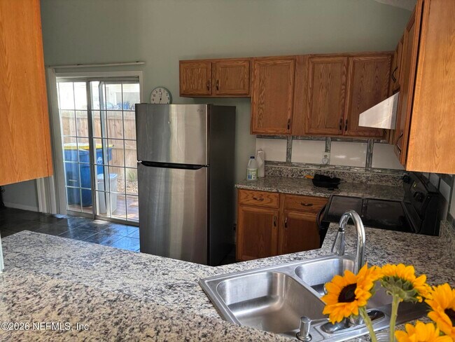 Building Photo - 7750 Manassas Ct E
