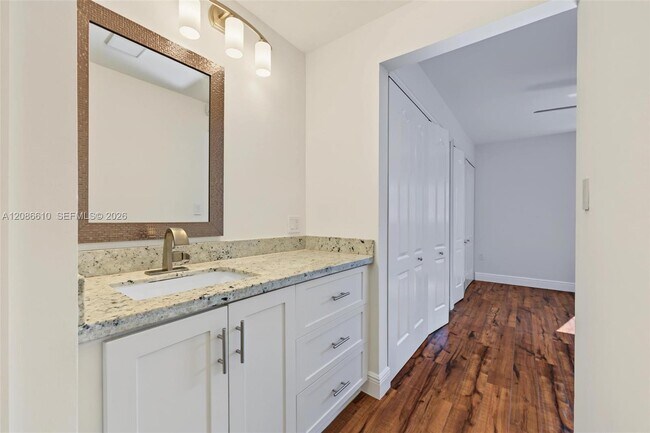 Building Photo - 2690 SW 22nd Ave