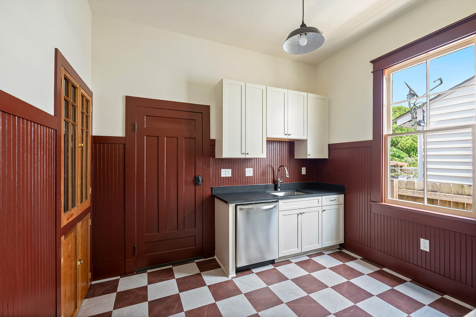 Building Photo - 2015 Kerlerec St