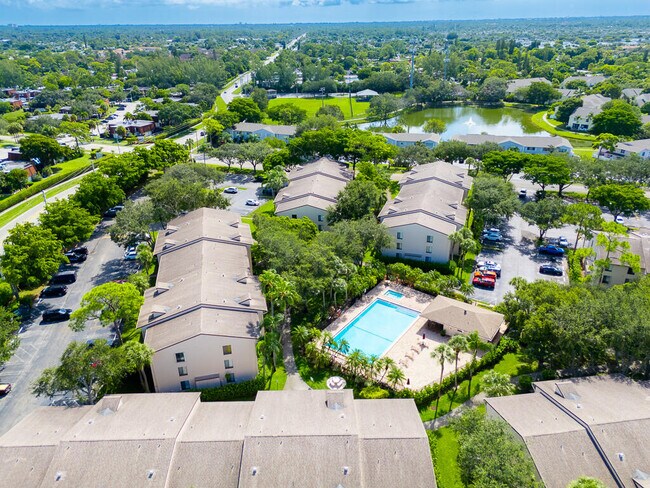Building Photo - 202 Foxtail Dr